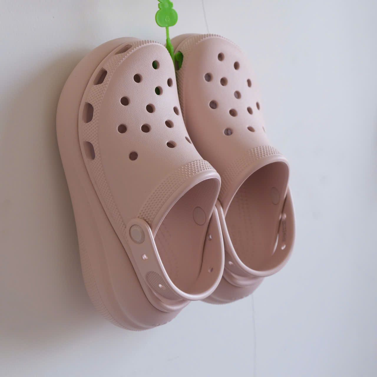  Giày Clog Crocs Hồng Crush Classic Đế Cao Hàng Chính Hãng | Fox Sneaker 