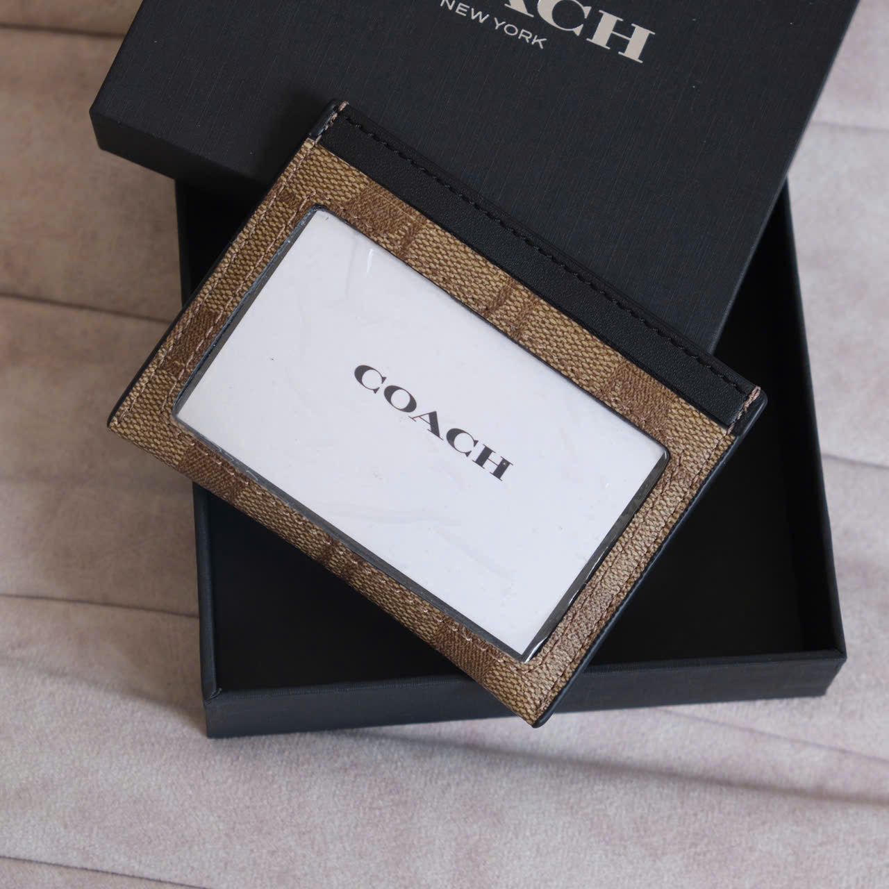  Ví Card Coach Mono Nâu Đậm Hàng Chính Hãng CODE: SP017605 | Fox Sneaker 