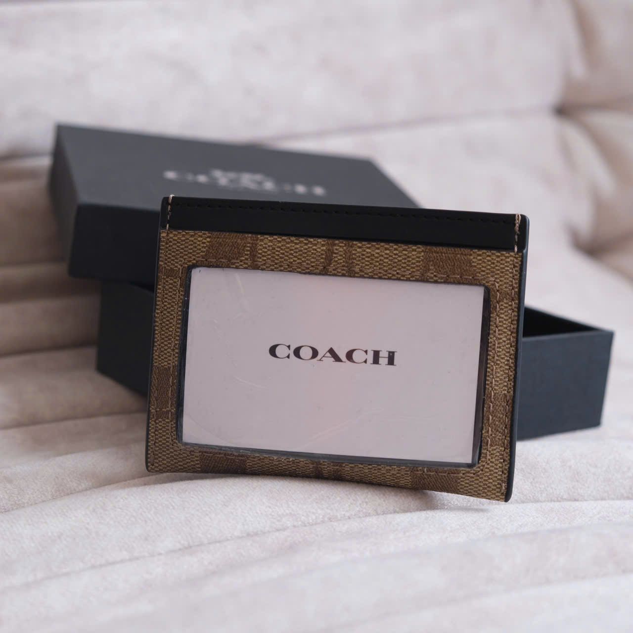  Ví Card Coach Mono Nâu Đậm Hàng Chính Hãng CODE: SP017605 | Fox Sneaker 