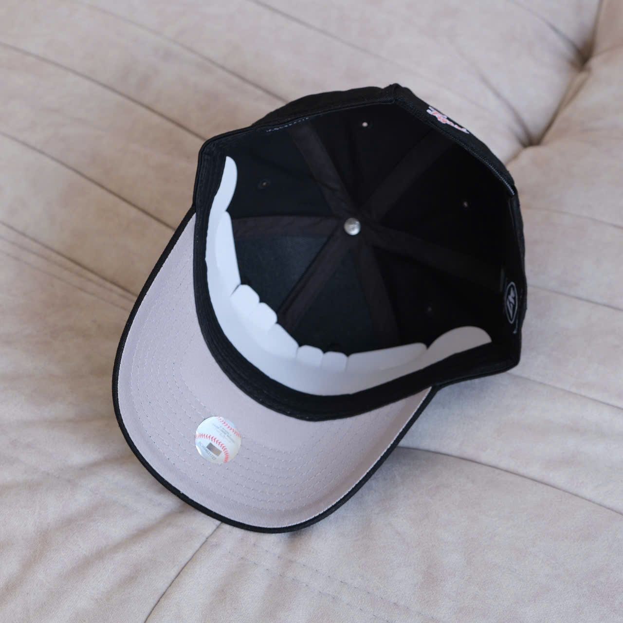  Mũ Nón Brand 47 D Đen Chữ Trắng Hàng Chính Hãng 