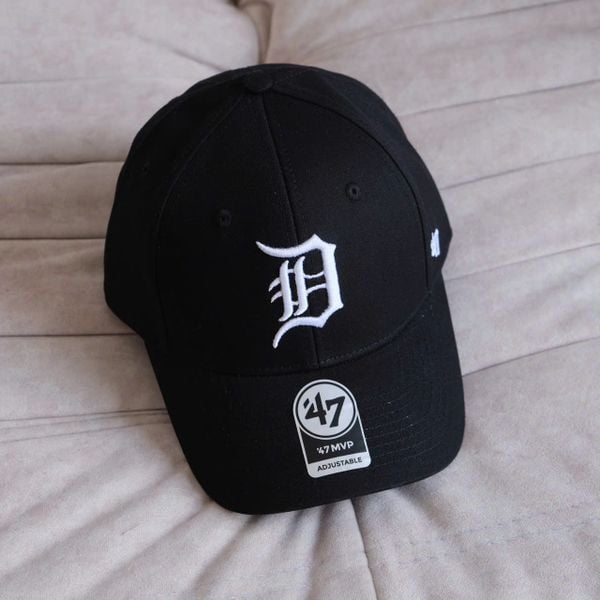  Mũ Nón Brand 47 D Đen Chữ Trắng Hàng Chính Hãng 