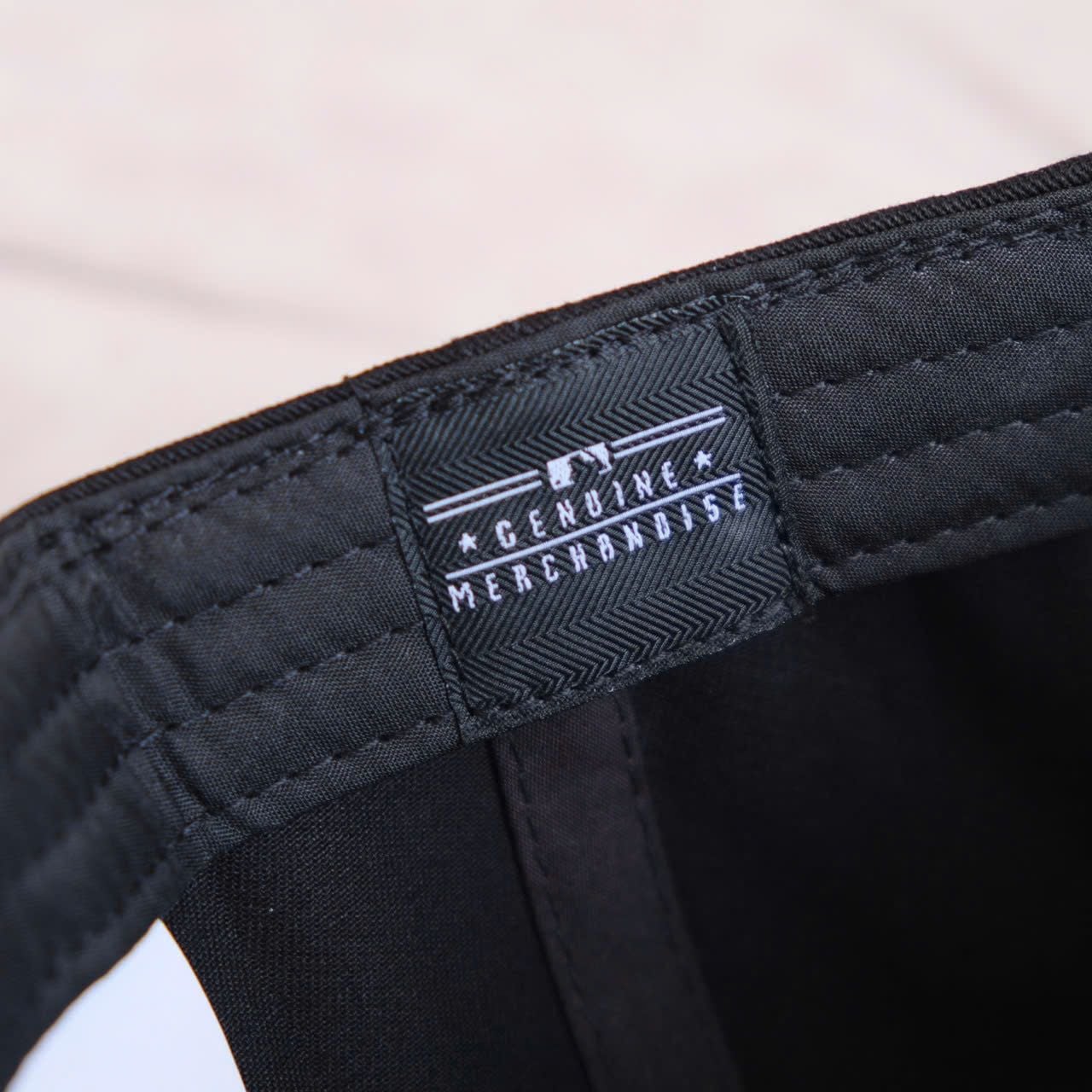  Mũ Nón Brand 47 B Đen Chữ Đỏ Viền Trắng Hàng Chính Hãng 