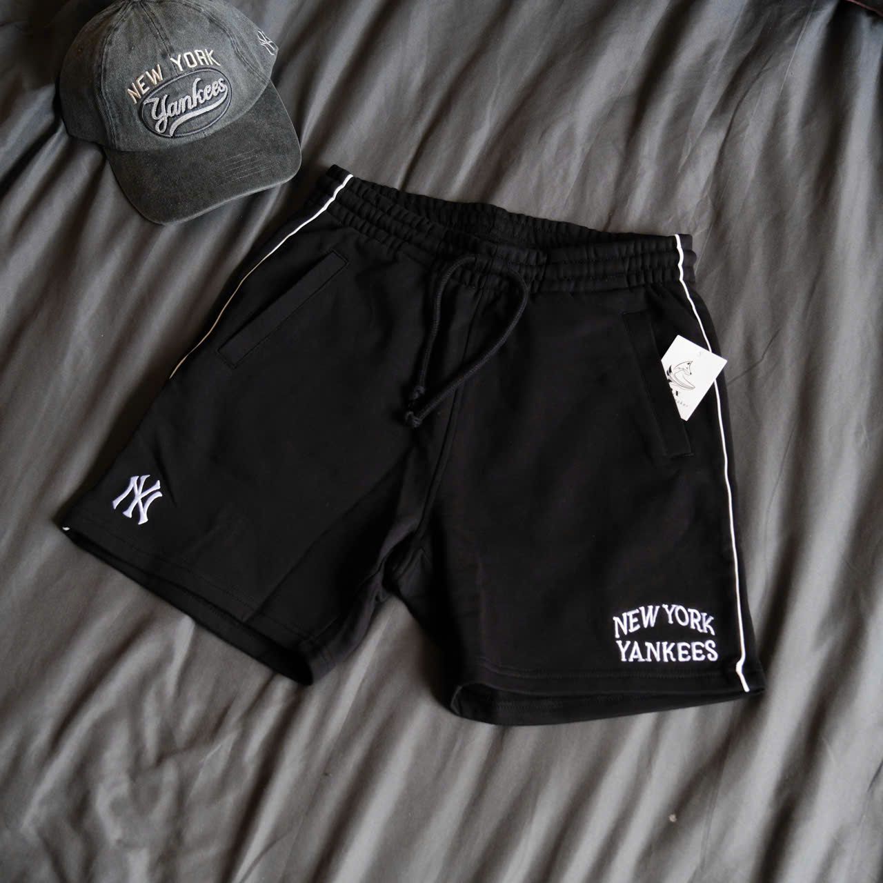  Quần Short New Era NY Lé Đen Hàng Chính Hãng 13335699 