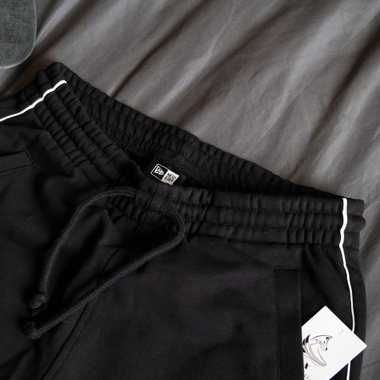  Quần Short New Era NY Lé Đen Hàng Chính Hãng 13335699 