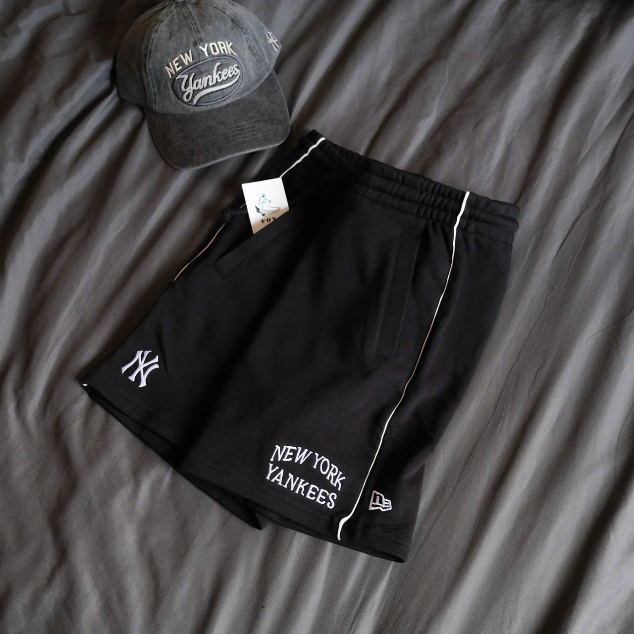  Quần Short New Era NY Lé Đen Hàng Chính Hãng 13335699 