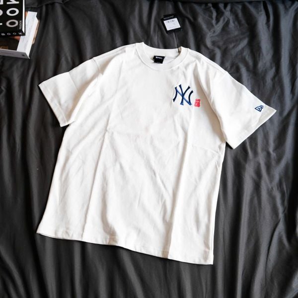  SALE - Áo Thun New Era Gấu Trắng Đỏ Chính Hãng CODE: 14148887 | Fox Sneaker 