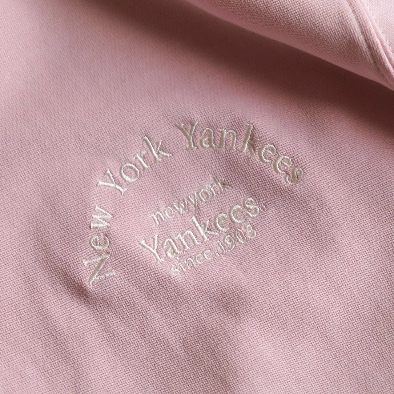  SALE - Áo Thun New Era  1 Pack 3 Áo Đen - Kem - Hồng Thêu Hàng Chính Hãng 