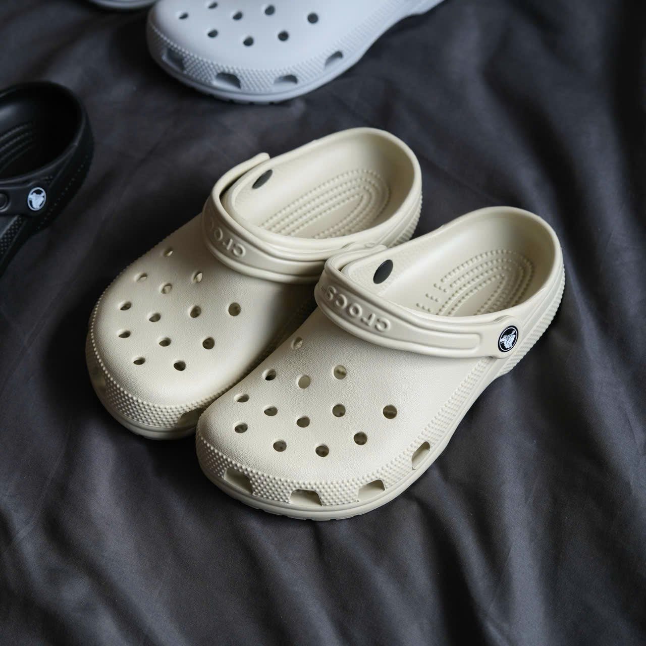  Dép Sục Crocs Classic Clog Unisex Nam Nữ Nhiều Màu Kiểu Dáng Basic - Fox Sneaker 