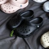  Dép Sục Crocs Classic Clog Unisex Nam Nữ Nhiều Màu Kiểu Dáng Basic - Fox Sneaker 