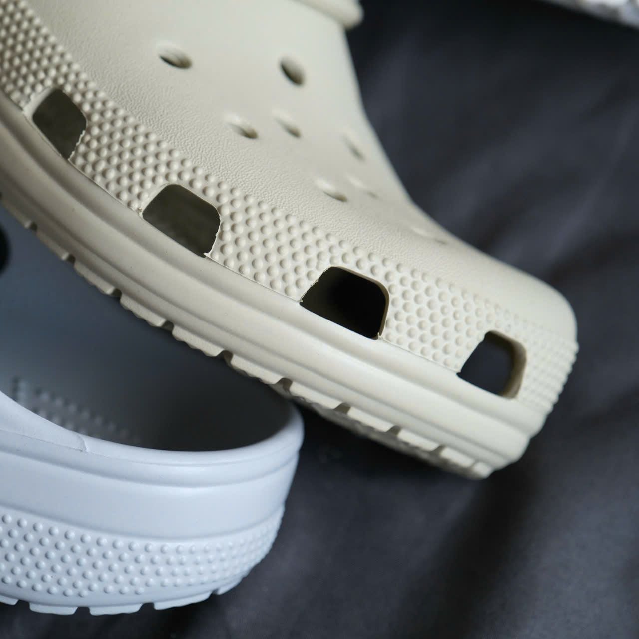  Dép Sục Crocs Classic Clog Unisex Nam Nữ Nhiều Màu Kiểu Dáng Basic - Fox Sneaker 