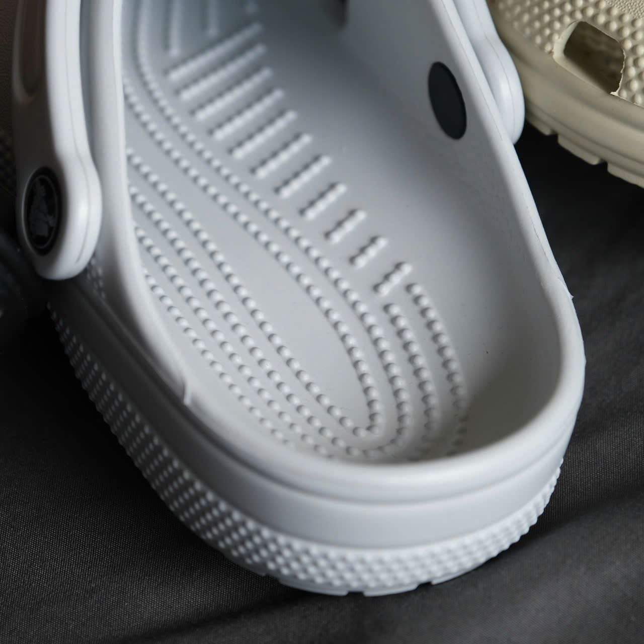  Dép Sục Crocs Classic Clog Unisex Nam Nữ Nhiều Màu Kiểu Dáng Basic - Fox Sneaker 