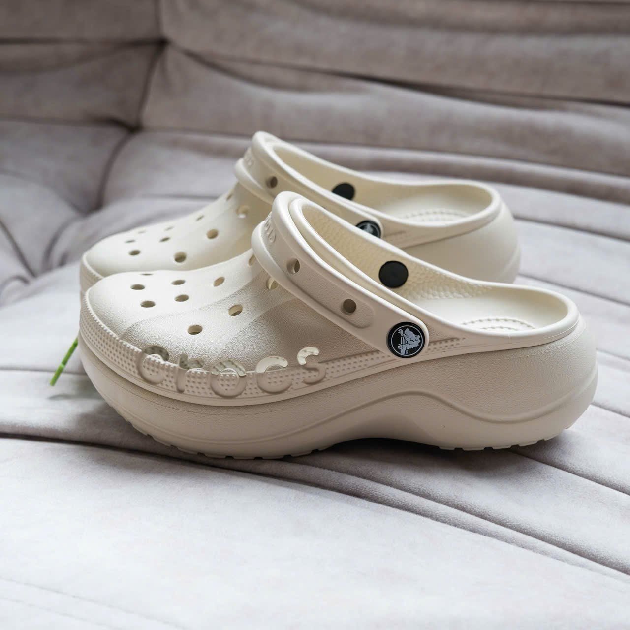  Dép Sục Crocs Platform Baya Classic Clog Unisex Nữ Màu Bone Kem Đế Cao 5cm Cho Nữ - Fox Sneaker 