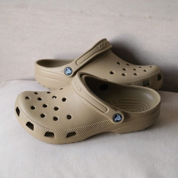  Dép Sục Crocs Classic Nâu Clog Unisex Nam Nữ  - Fox Sneaker 