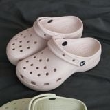  Dép Crocs Platform Classic Clog Unisex Nam Nữ Màu Trắng - Kem Đế Cao 5cm Cho Nữ 