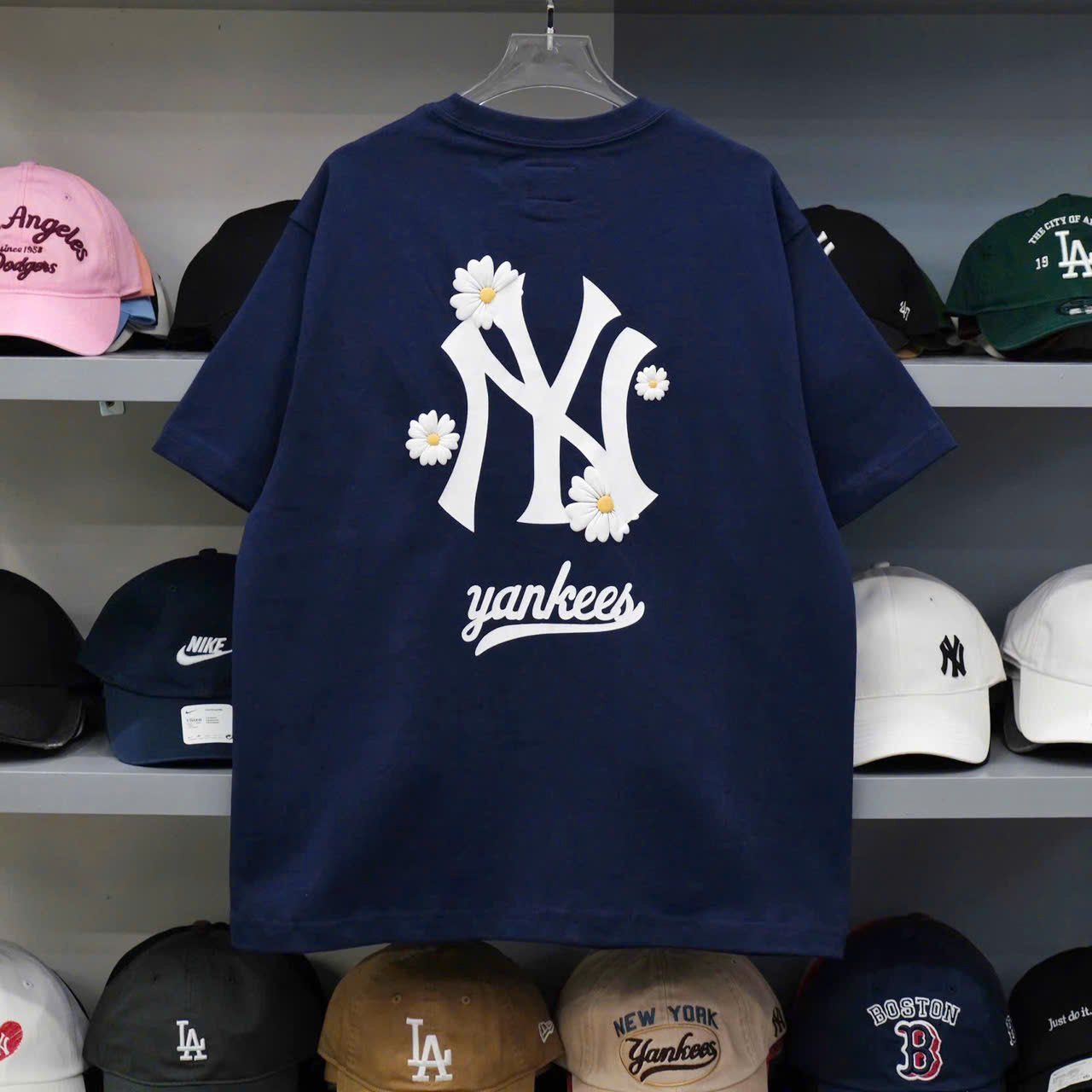  Áo Thun New Era Flower Navy Logo In Phồng 100% Cotton Mã 13765214 