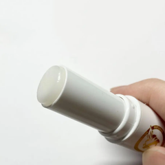 SON DƯỠNG KHÔNG MÙI CHỐNG NỨT NẺ MÔI OMI MENTURM 3,2G