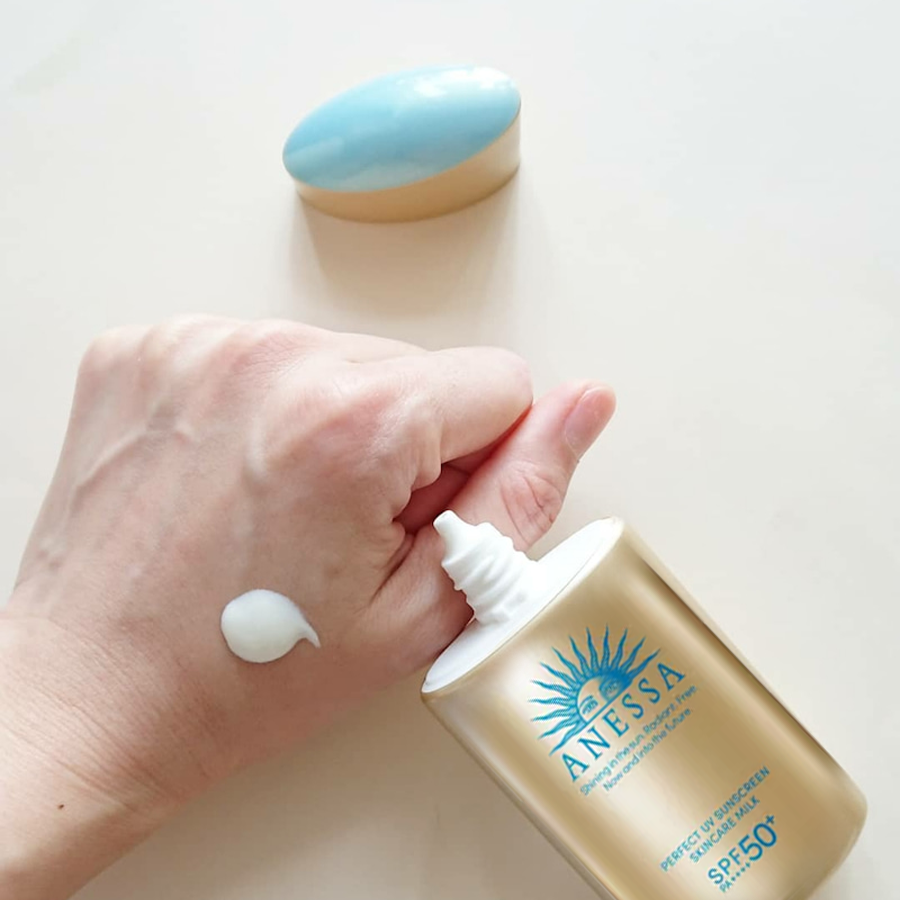 Kem Chống Nắng Anessa Perfect UV Sunscreen Skincare Milk 60ml