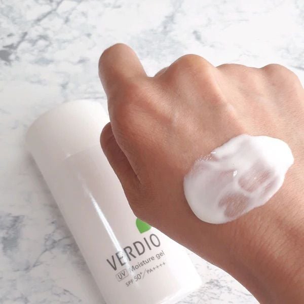 GEL CHỐNG NẮNG DƯỠNG ẨM CHO DA NHẠY CẢM OMI VERDIO SPF50+ PA++++ 80G ( NHÃN XANH)