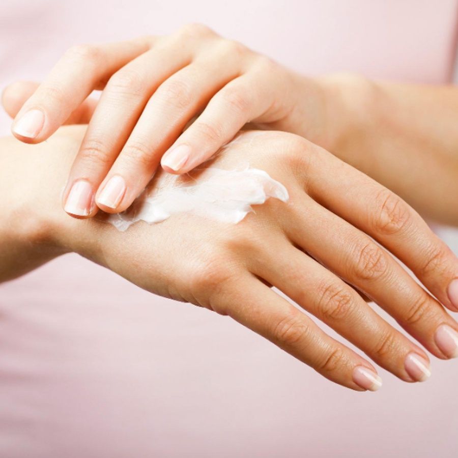 [Kem Dưỡng Tay] Hatomugi Giúp Trắng Da, Mềm Mịn, Ngừa Vết Chai, Nám, Đồi Mồi 65g