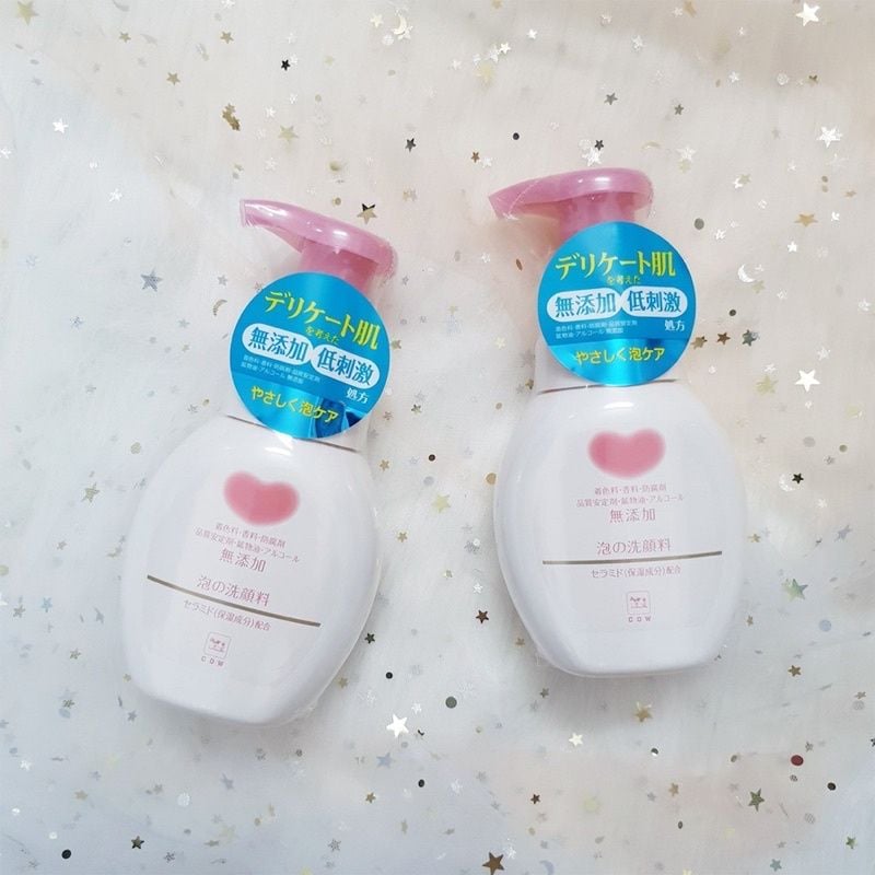 Sữa Rửa Mặt Bọt Mịn Cow Nhật Bản Nhẹ Dịu Da Nhạy Cảm - Chai 200ml