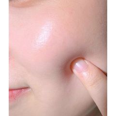 Kem Dưỡng Hatomugi Chiết Xuất Ý Dĩ Làm Sáng Da, Trắng Da, Dưỡng Ẩm 300g