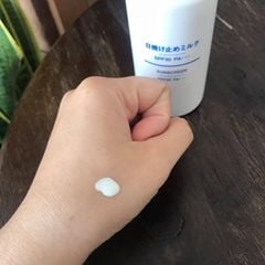 Kem Chống Nắng Muji Dạng Gel Nhẹ Dịu Da Nhạy Cảm Sunscreen SPF50+ Nhật Bản 150g