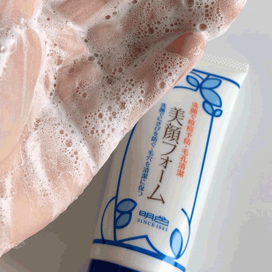 Sữa Rửa Mặt hỗ trợ giảm Mụn Bigan Meishoku Nhật Bản 80g