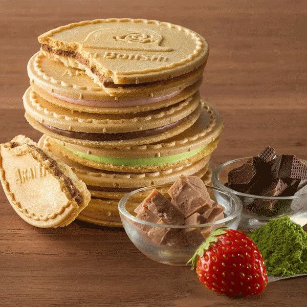 Bánh quy Kukkia AKAI BOUSHI nhân socola 4 vị 20c