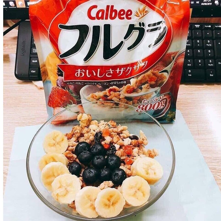 Ngũ cốc sấy khô Calbee đỏ 800g