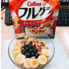 Ngũ cốc sấy khô Calbee đỏ 800g