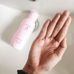 Nước Dưỡng Làm Mềm & Giúp Hỗ Trợ Sáng Da Senka White Beauty Lotion 200Ml