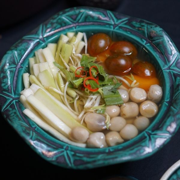  Canh bầu nấu chua 