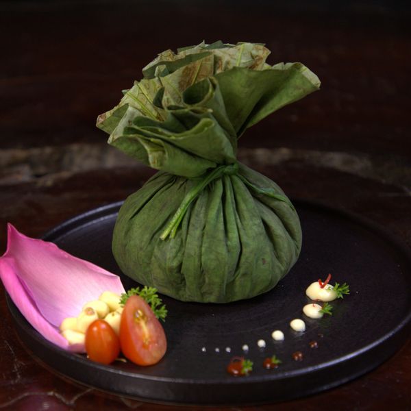  Cơm chiên gạo lứt lá sen 