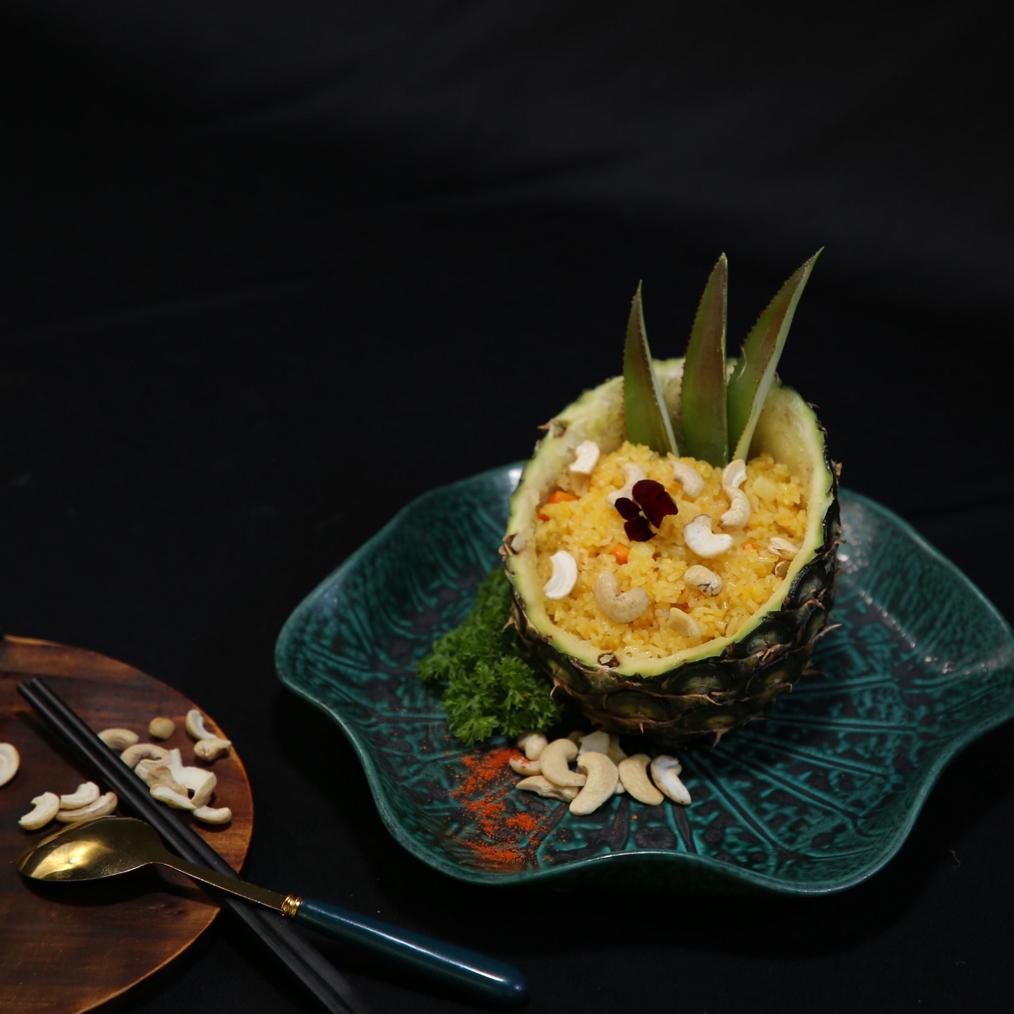  Cơm chiên trái thơm, hạt điều 