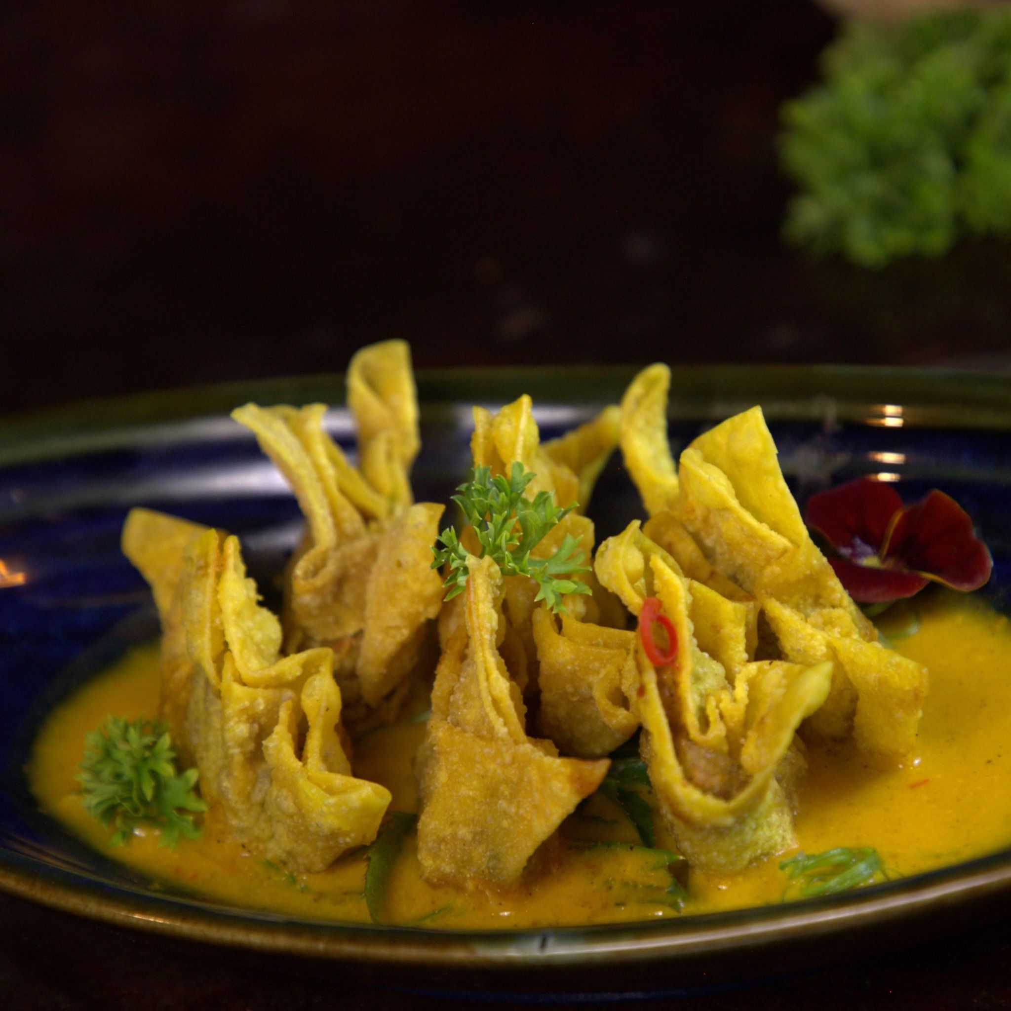  Hoành thánh chiên sốt cà ri 