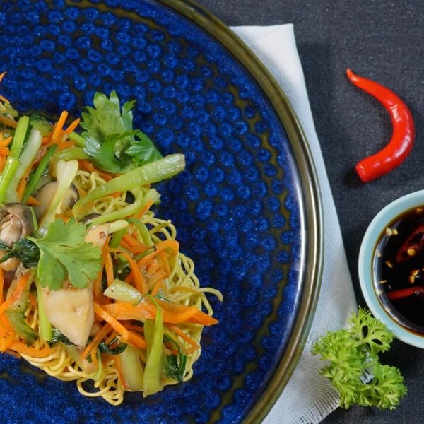  Mì xào rau nấm thập cẩm 