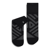  VỚ THỂ THAO NỮ ON PERFORMANCE MID SOCK W 