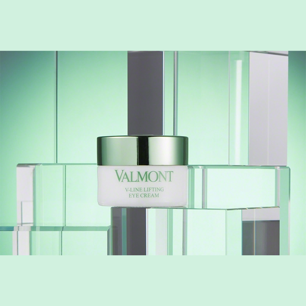 Kem dưỡng làm mềm mịn vùng mắt V-LINE LIFTING EYE CREAM Smoothing Eye Cream 15ml