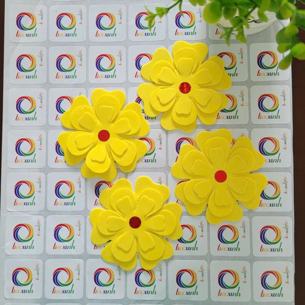  Hoa mai mút dẻo trang trí tết size 8cm (4 cái) 