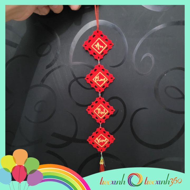  Set 5 phụ kiện nỉ nhung treo trang trí Tết (ngẫu nhiên) Mẫu thoi 4,5 x 20 cm 