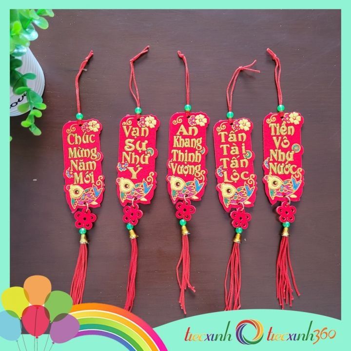  Set 5 phụ kiện nỉ nhung treo trang trí Tết (ngẫu nhiên) Mẫu  Cá 4 x 9 cm 