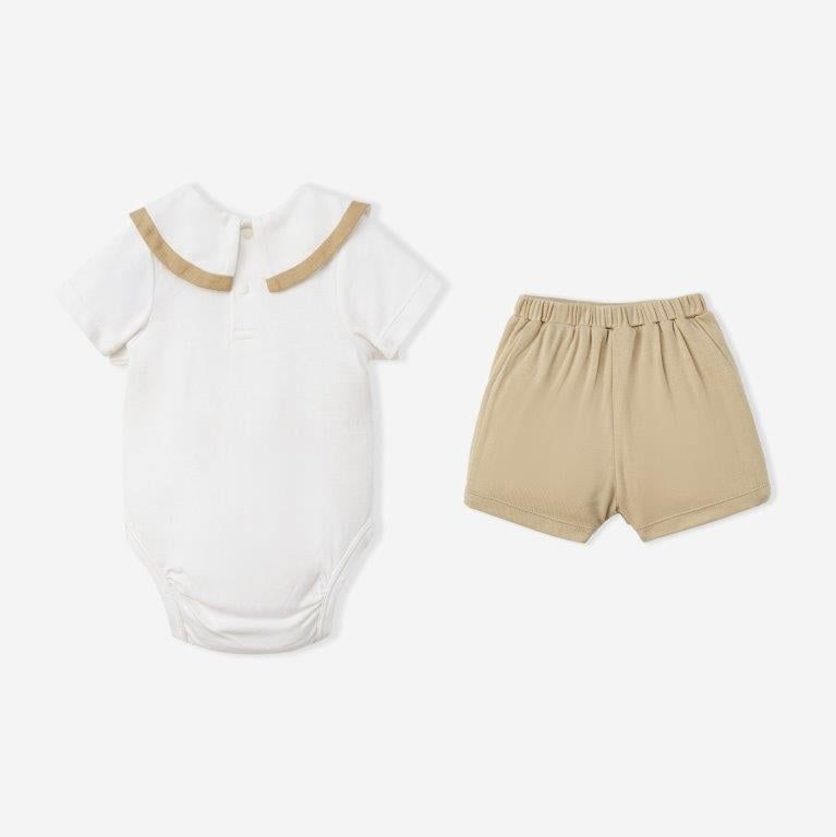  Bộ bodysuit cộc tay màu trắng phối quần vàng 