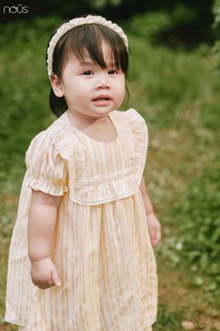  Váy dài cộc tay kẻ hồng phối ren trắng 