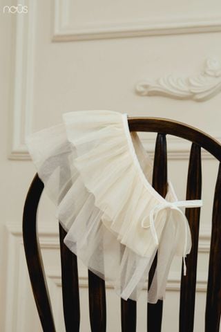  Set bodysuit cộc kèm váy quây tầng màu trắng 