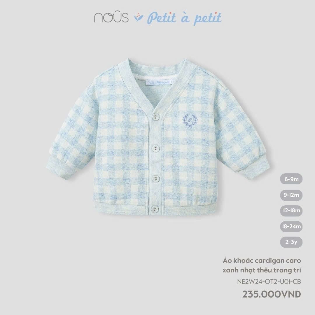  Áo khoác cardigan caro xanh nhạt thêu trang trí 