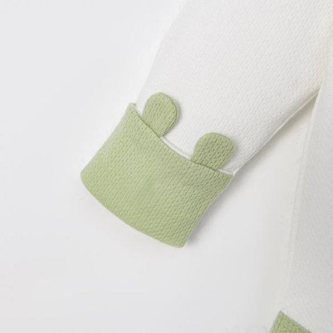  Bộ bodysuit dài màu trắng phối quần xanh 
