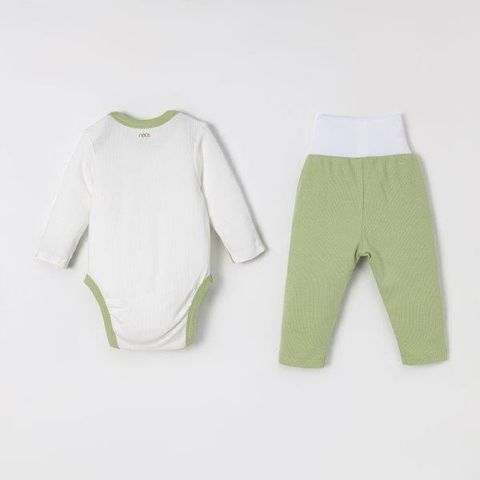  Bộ bodysuit dài màu trắng phối quần xanh 