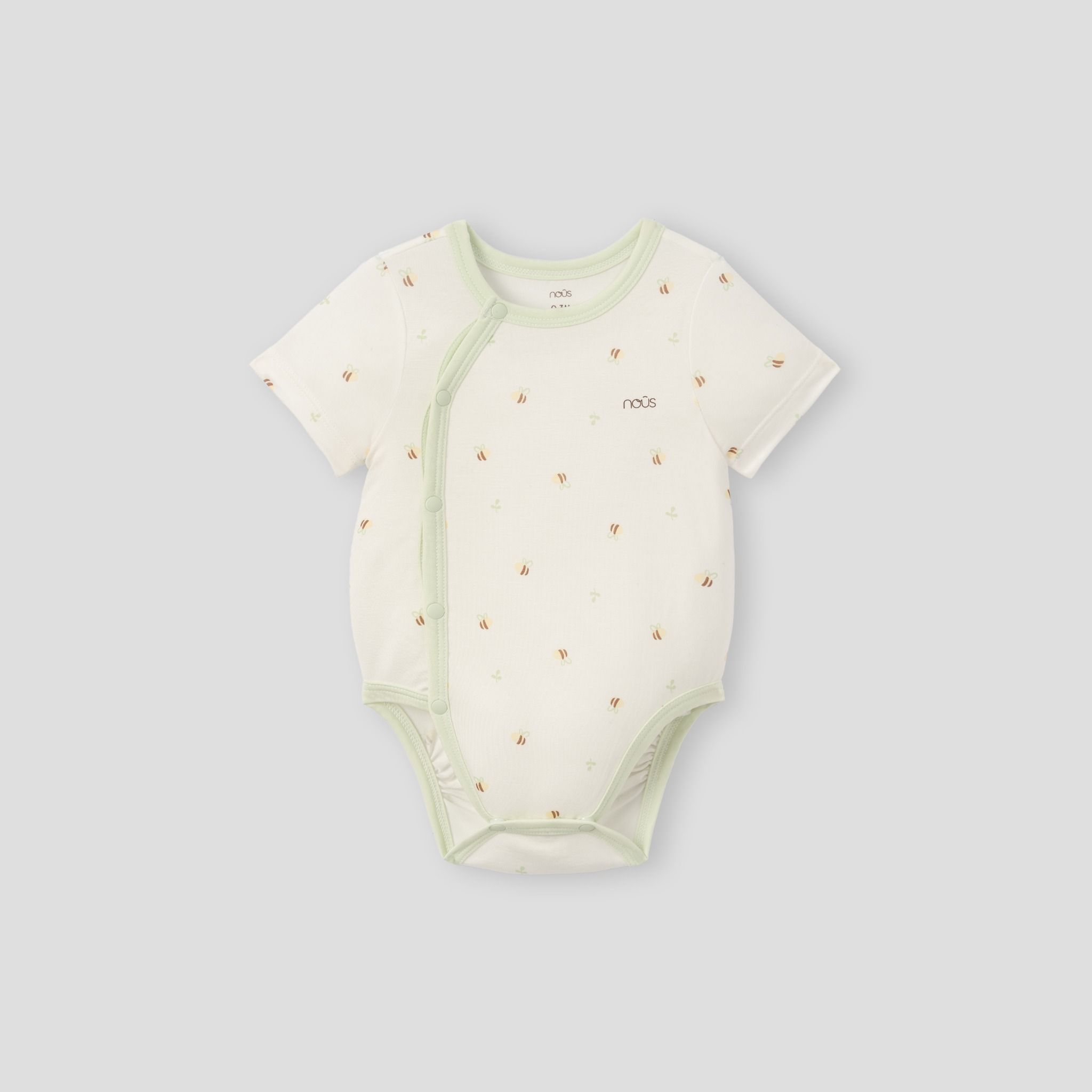  Set 2 bodysuit cộc áo trắng họa tiết phối xanh lá 