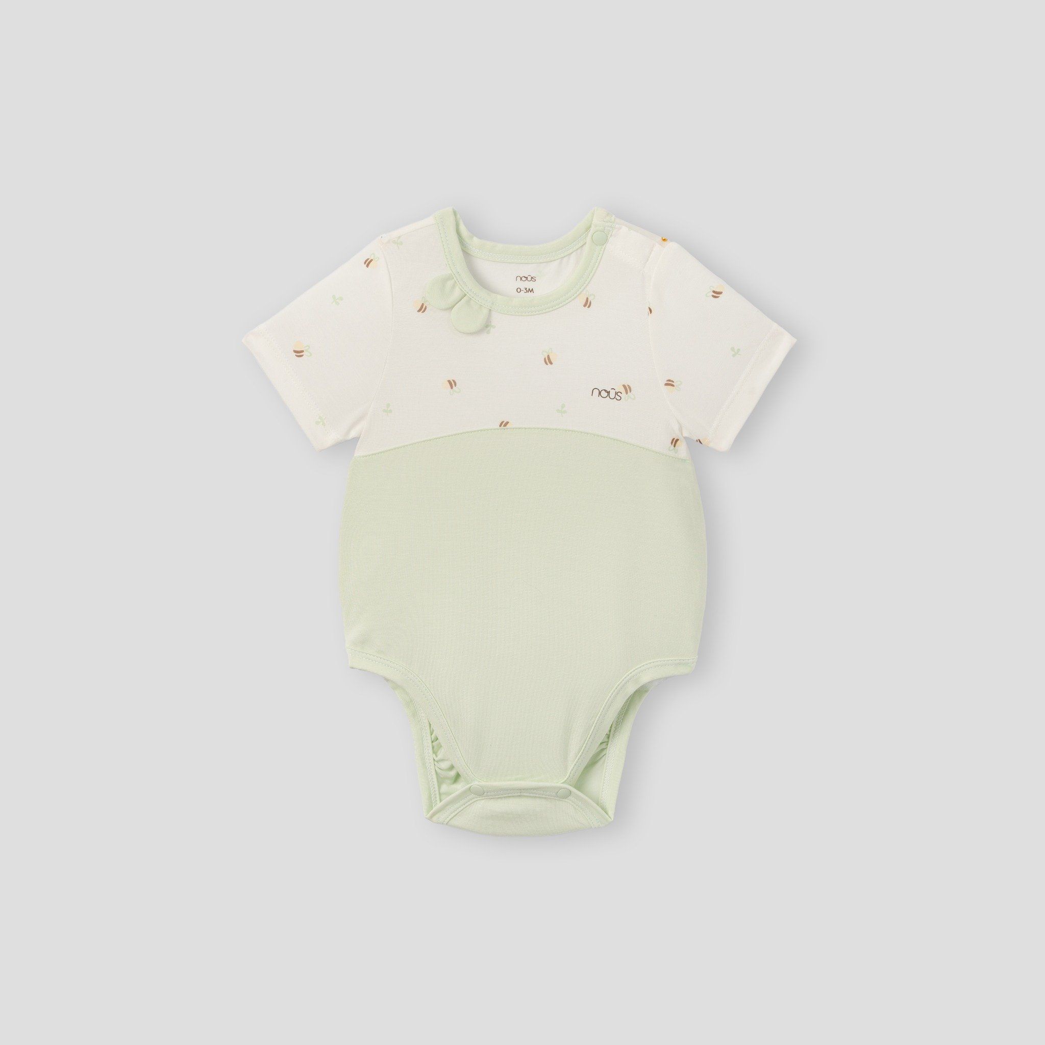  Set 2 bodysuit cộc áo trắng họa tiết phối xanh lá 
