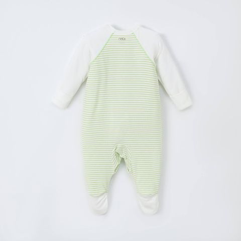  Bộ liền dài có tất kẻ xanh lá phối trắng 